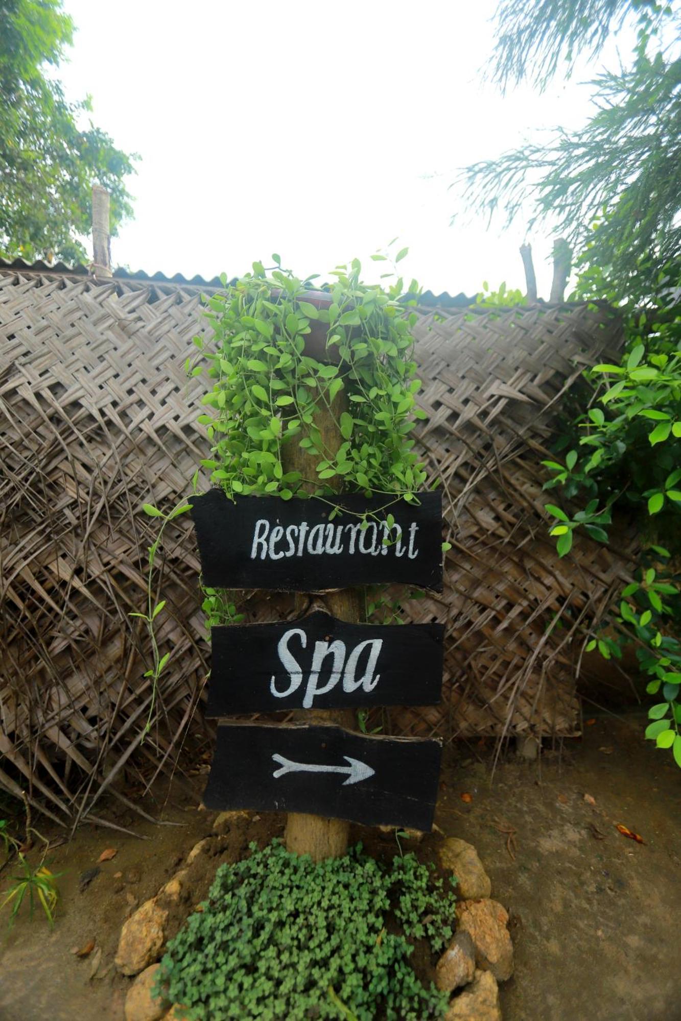 Dinna Nature Hostel Sigiriya Exterior foto